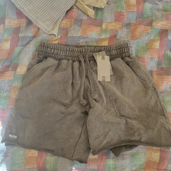 Mens shorts - Picture 3 of 3